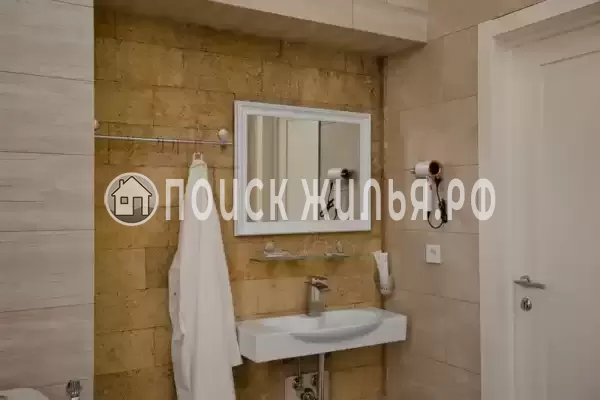 «LooSPAngeles», Лоо