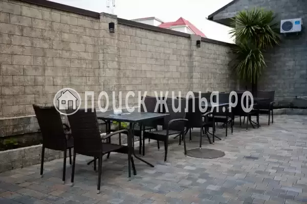 «LooSPAngeles», Лоо