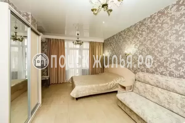 «Сюзэн», Адлер