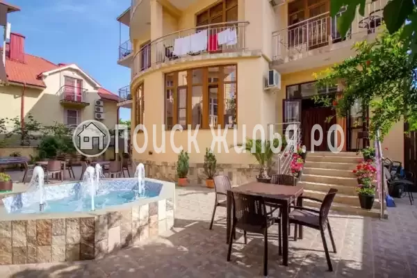 «Сюзэн», Адлер