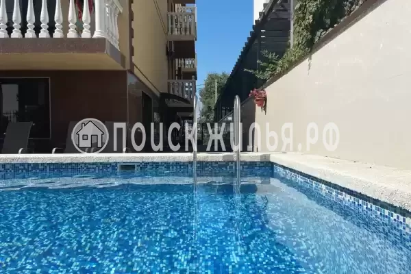 «Гранд Хаус», Джемете