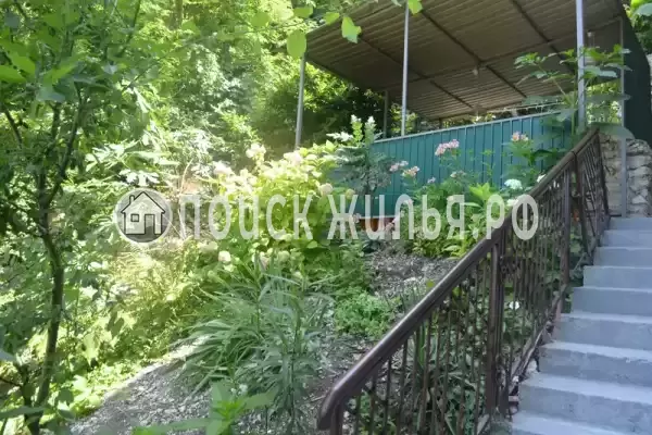 «Дом с флагом», Лазаревское «Дом с флагом», Лазаревское