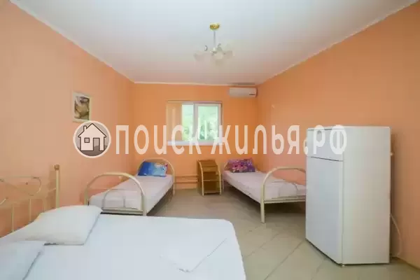 Школьная, д.10, Ольгинка