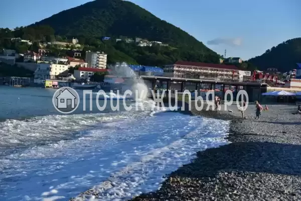 Школьная, д.10, Ольгинка