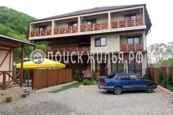 «Стефани», Пляхо