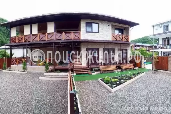 «Стефани», Пляхо