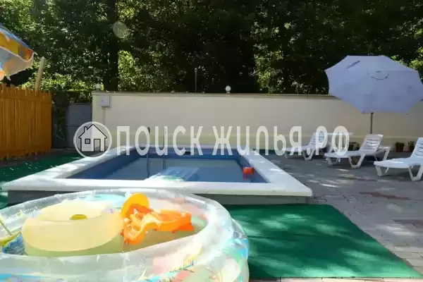 «Аура», Солоники