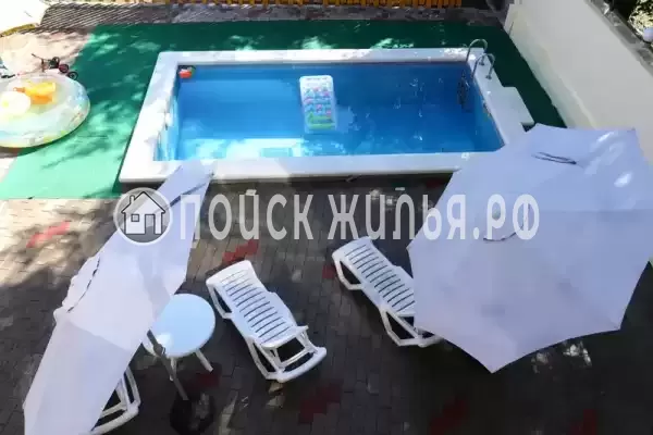 «Аура», Солоники