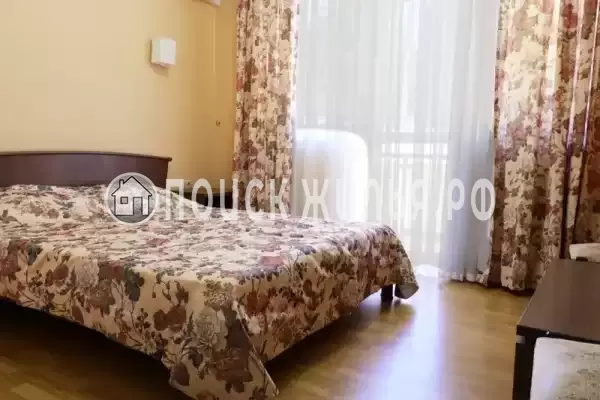 «Аура», Солоники