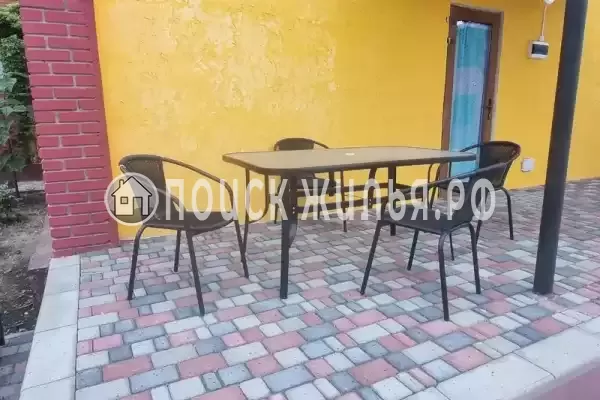 «Июнь», Голубицкая