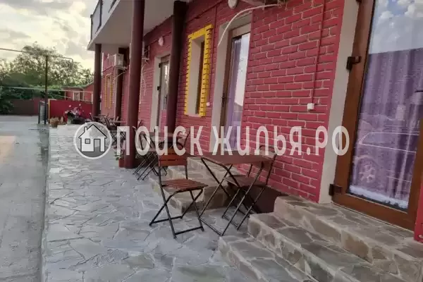 «Июнь», Голубицкая