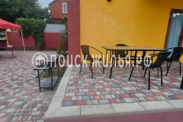 «Июнь», Голубицкая