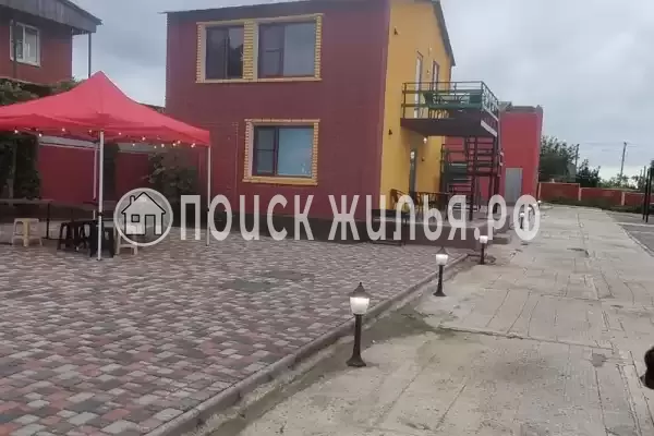 «Июнь», Голубицкая