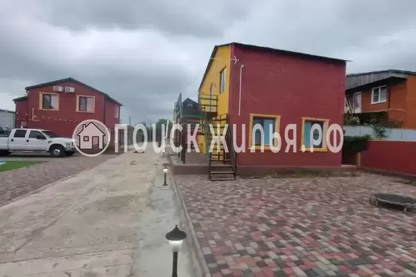 «Июнь», Голубицкая