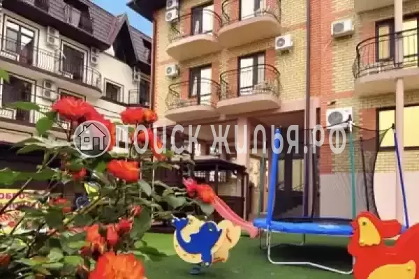 «Натела», Сукко