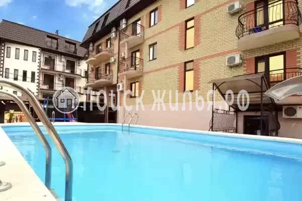 «Натела», Сукко