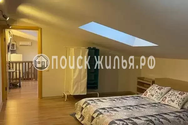 Частный сектор «Мансардный этаж в центре», Адлер