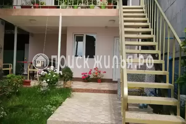 Гостевой дом «Дворик с геранью», Гагра