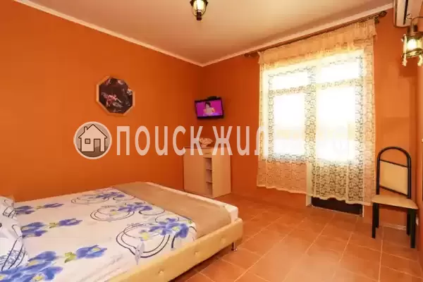 «Фонарь и Мельница», Феодосия