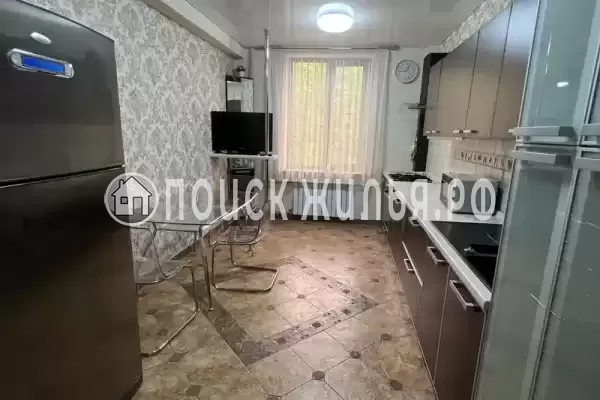 Квартира «Х комнатная квартира в самом центре», Туапсе