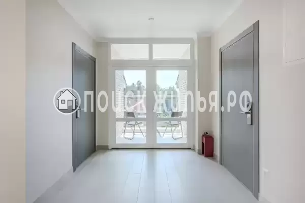 Гостиница «Авис», Криница