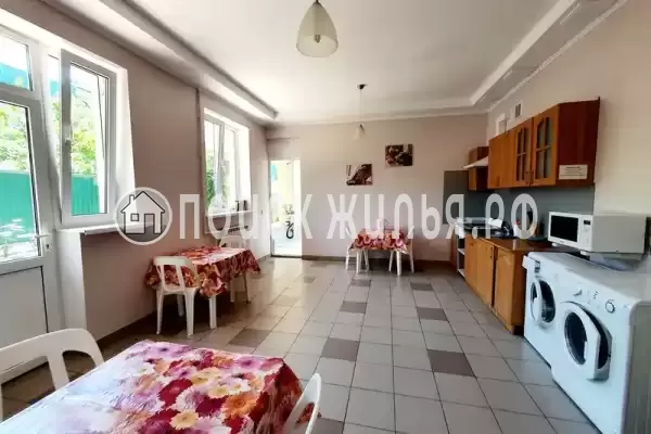 Частный сектор «Авантаж», Геленджик, Толстого, д.