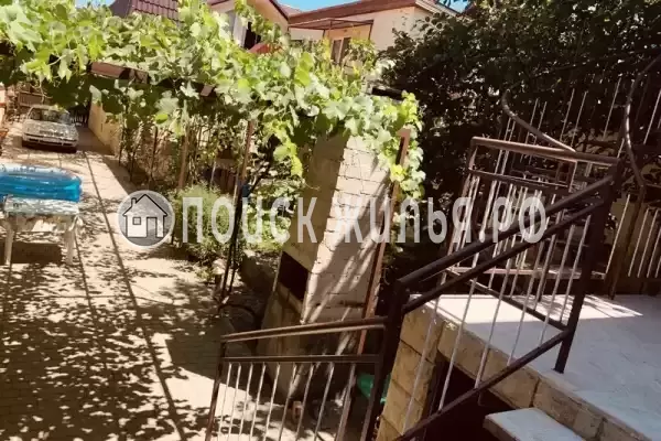 «На Ломоносова», Геленджик