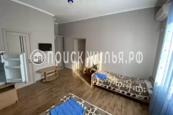 «На Ломоносова», Геленджик