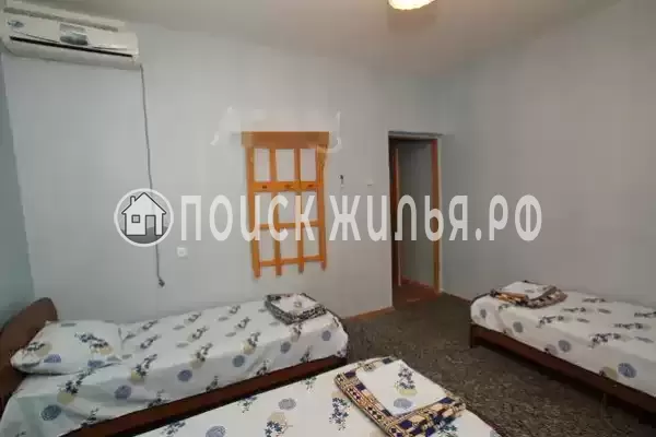 Отель «Ред Хаус», Шепси