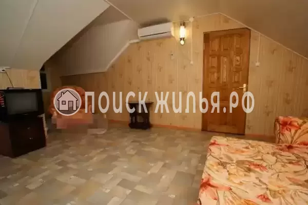 Отель «Ред Хаус», Шепси