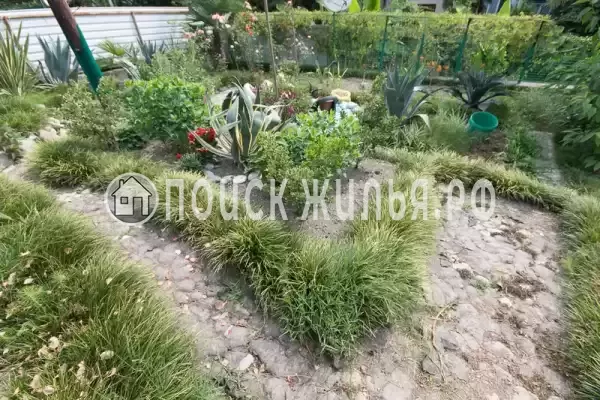 Частный сектор «Цветочный рай», Лоо