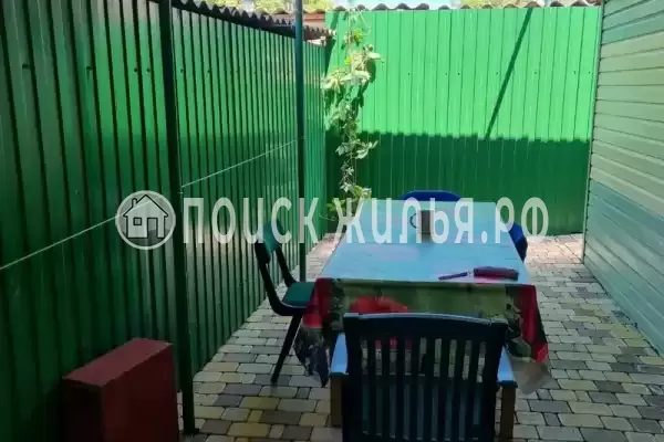 Частный сектор «Дворик у моря», Ейск