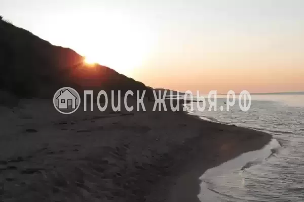 «Меж двух морей», Кучугуры