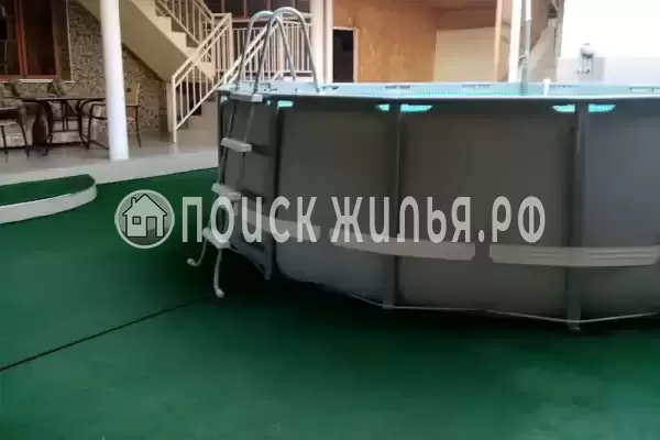 «Остров Сокровищ», Лоо