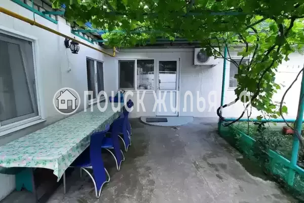 Частный сектор «Трехкомнатный дом на берегу моря», Кабардинка