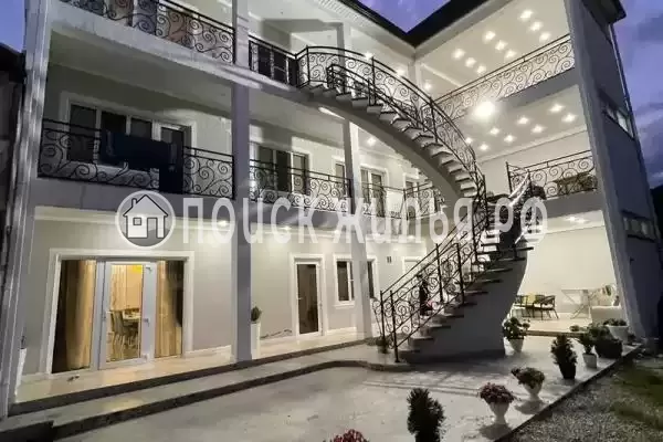 Гостевой дом «Шамбала», Республика Абхазия, Гудаута, 4-е Марта, д.80 Гостевой дом «Шамбала», Республика Абхазия, Гудаута, 4-е Марта, д.80