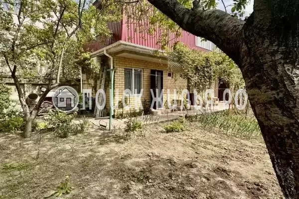 Частный сектор «Дом в старом центре Анапы»