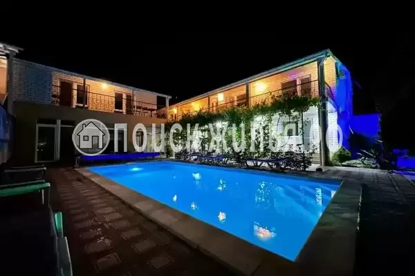 «Уютный», Республика Крым, Феодосия, Фестивальная, д.28