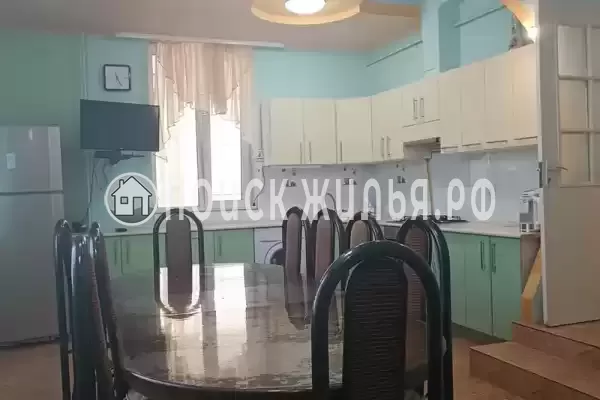 Частный сектор «Часть дома с бассейном под ключ», Геленджик