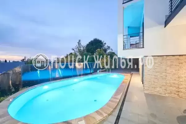 Частный сектор «Апартаменты с бассейном», Адлер