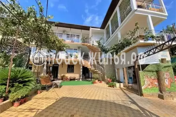 «Ариф корпус 2», Лоо «Ариф корпус 2», Лоо