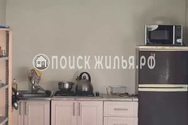 «На апрельской 16», Адлер