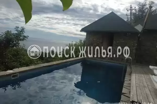 «Над партенитом», Партенит