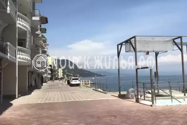 «Лилия», Алушта