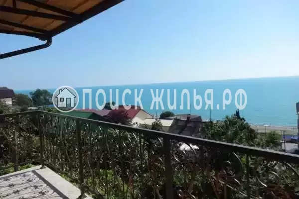 «Витраж», Лоо