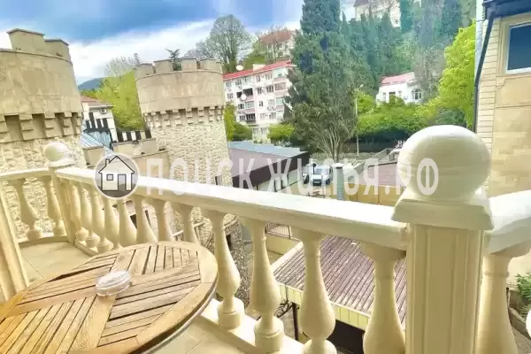 Гостиница «Арлиан», Лазаревское