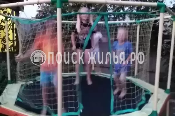 «На Набережной 11», Голубицкая