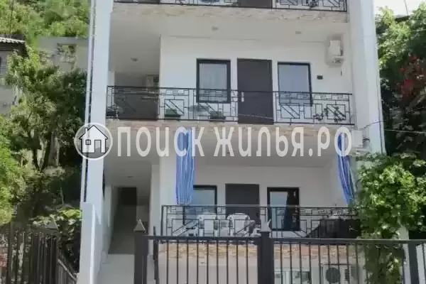 Гостевой дом «У Ларисы», Республика Абхазия, Гагра, Генерала Дбар, д.167А