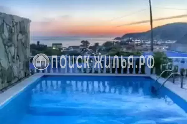 «Ласточкино гнездо»