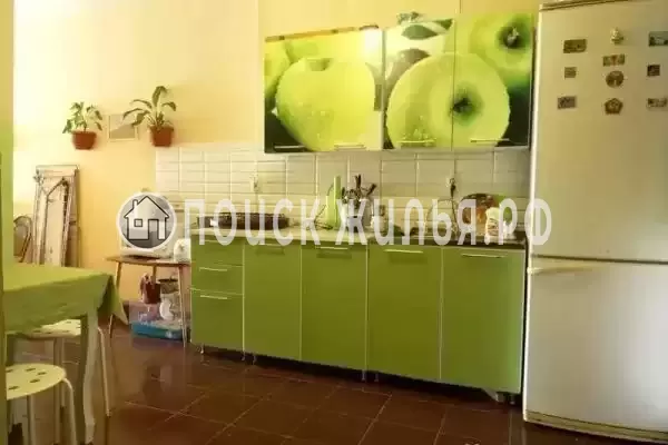 «Эллинг На Волне», Лоо